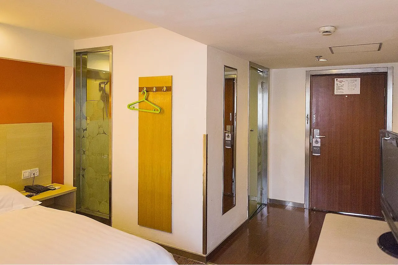 ** Otel Motel Shanghai Caohejing Çin